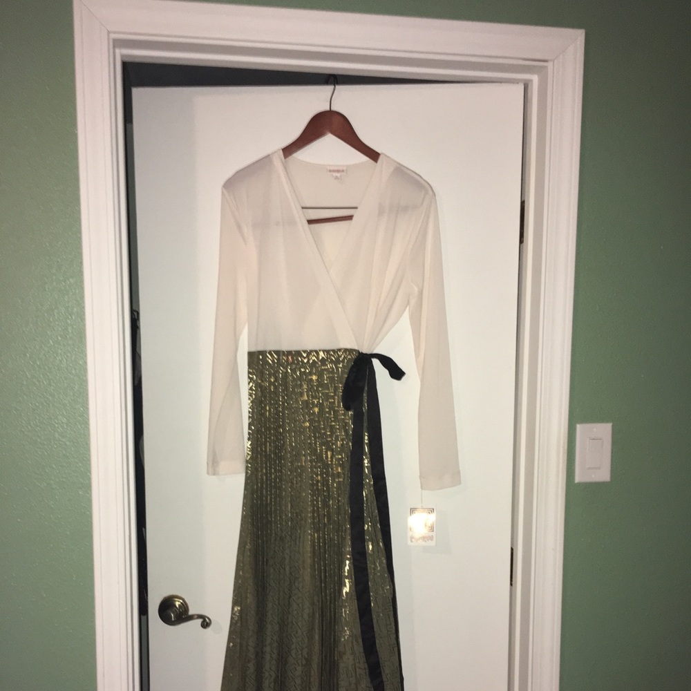 Wrap dress - Deanna Elegant style